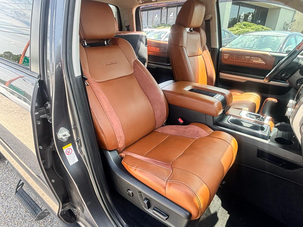 Toyota Tundra 2WD  2019