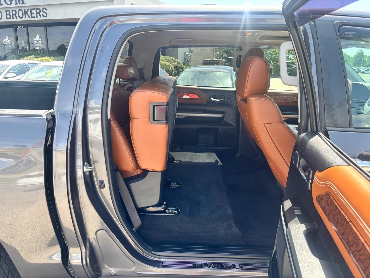 Toyota Tundra 2WD  2019