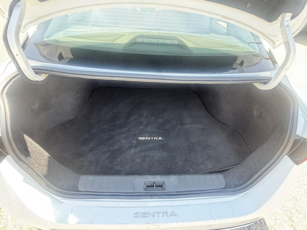 Nissan Sentra  2022