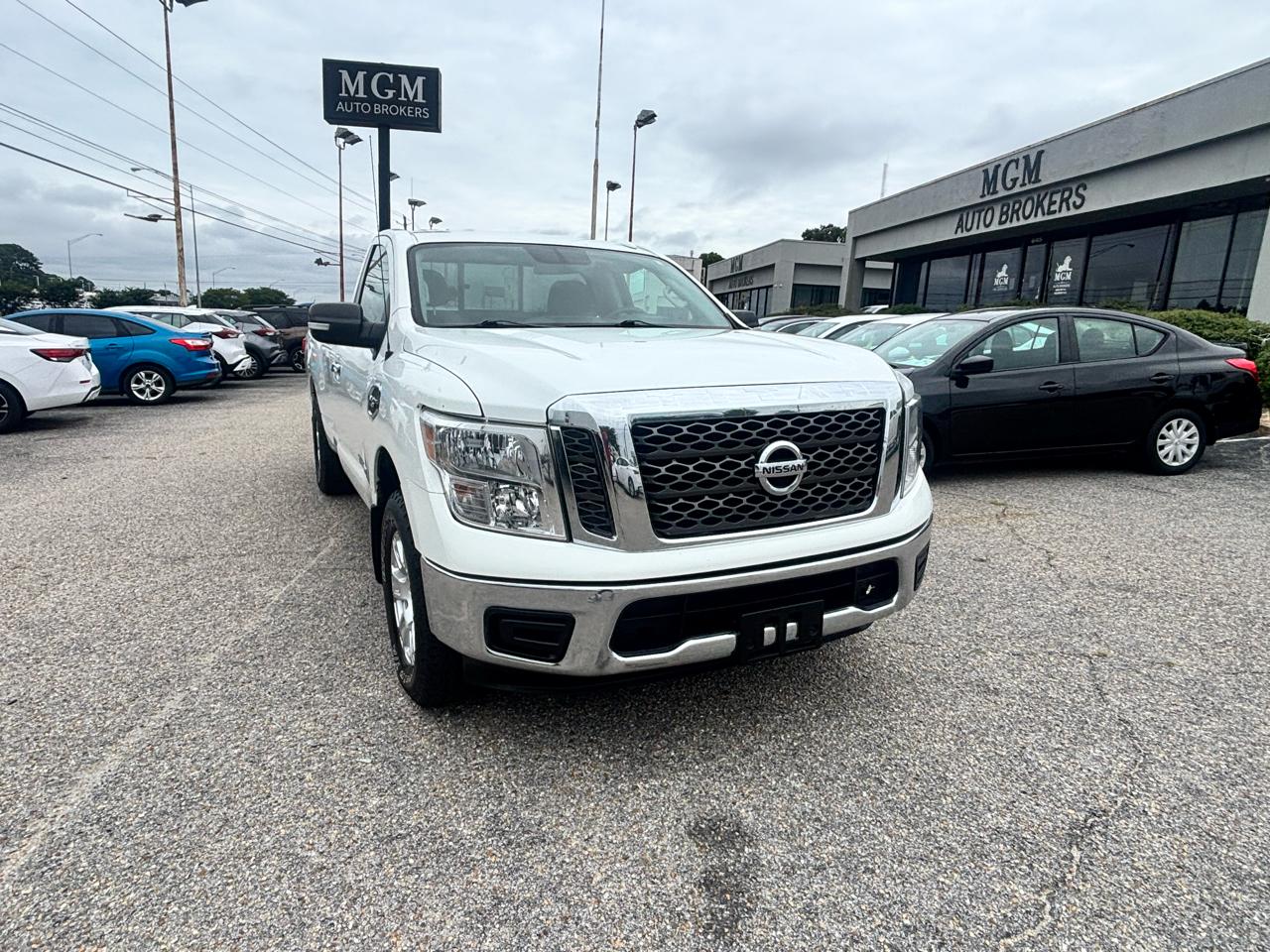 Nissan Titan  2017