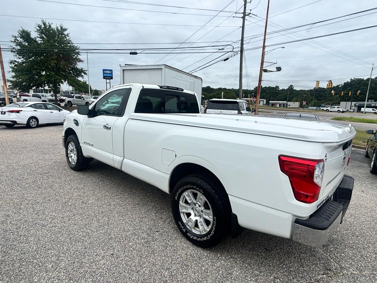 Nissan Titan  2017