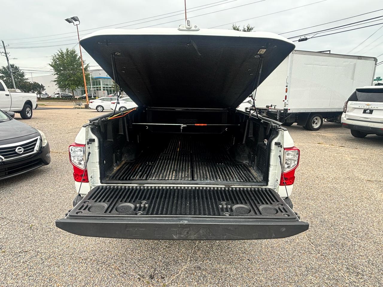 Nissan Titan  2017