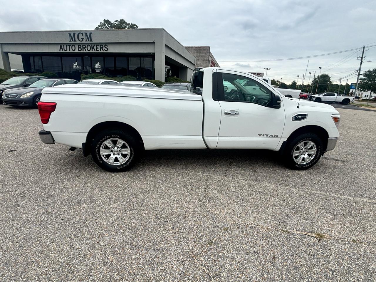Nissan Titan  2017