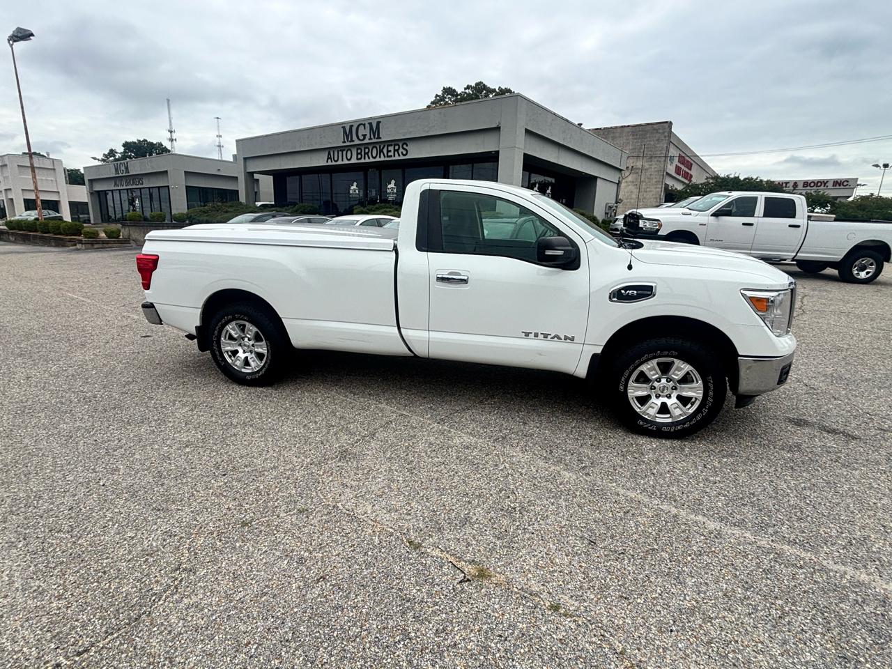 Nissan Titan  2017