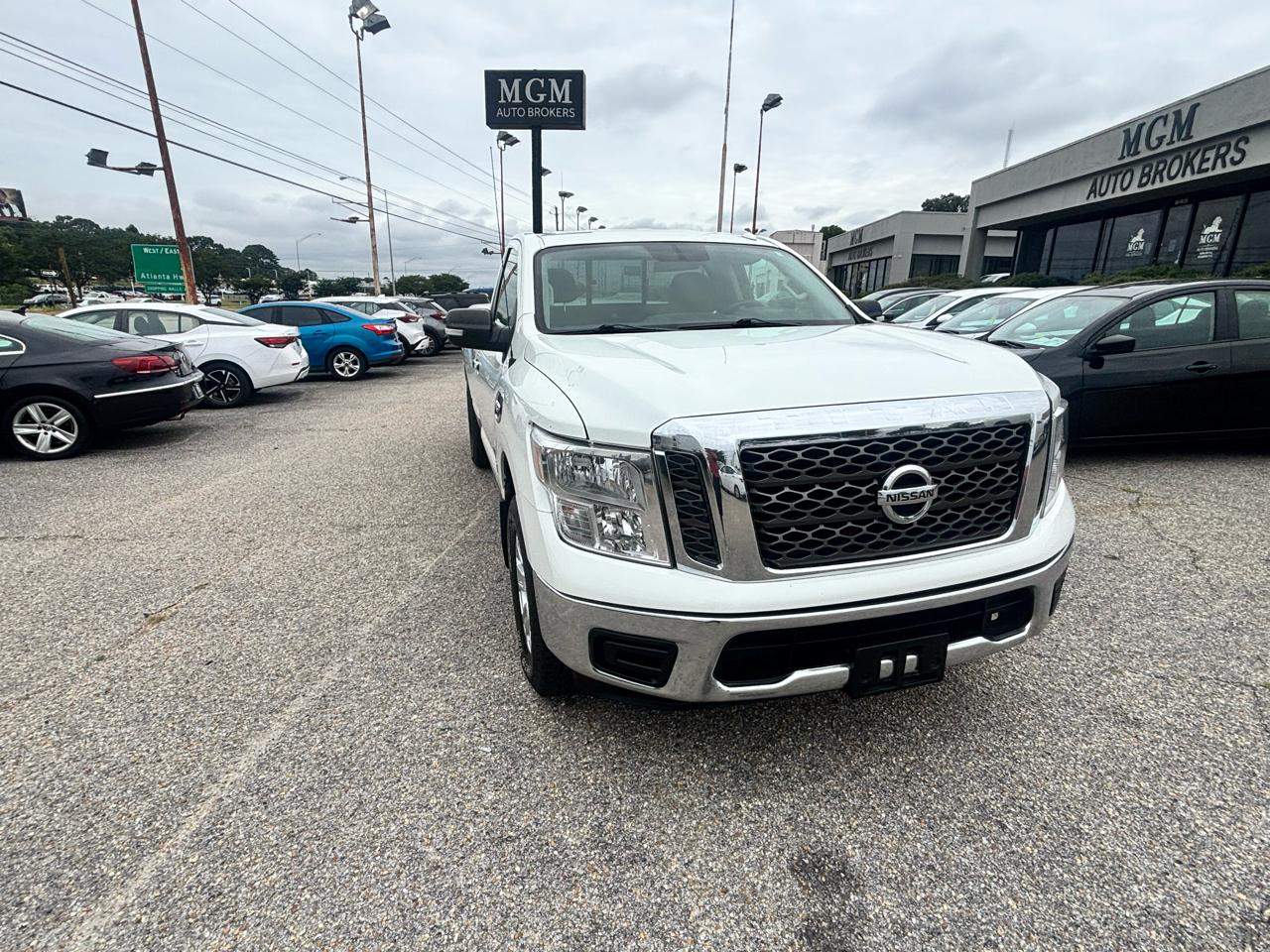 Nissan Titan  2017