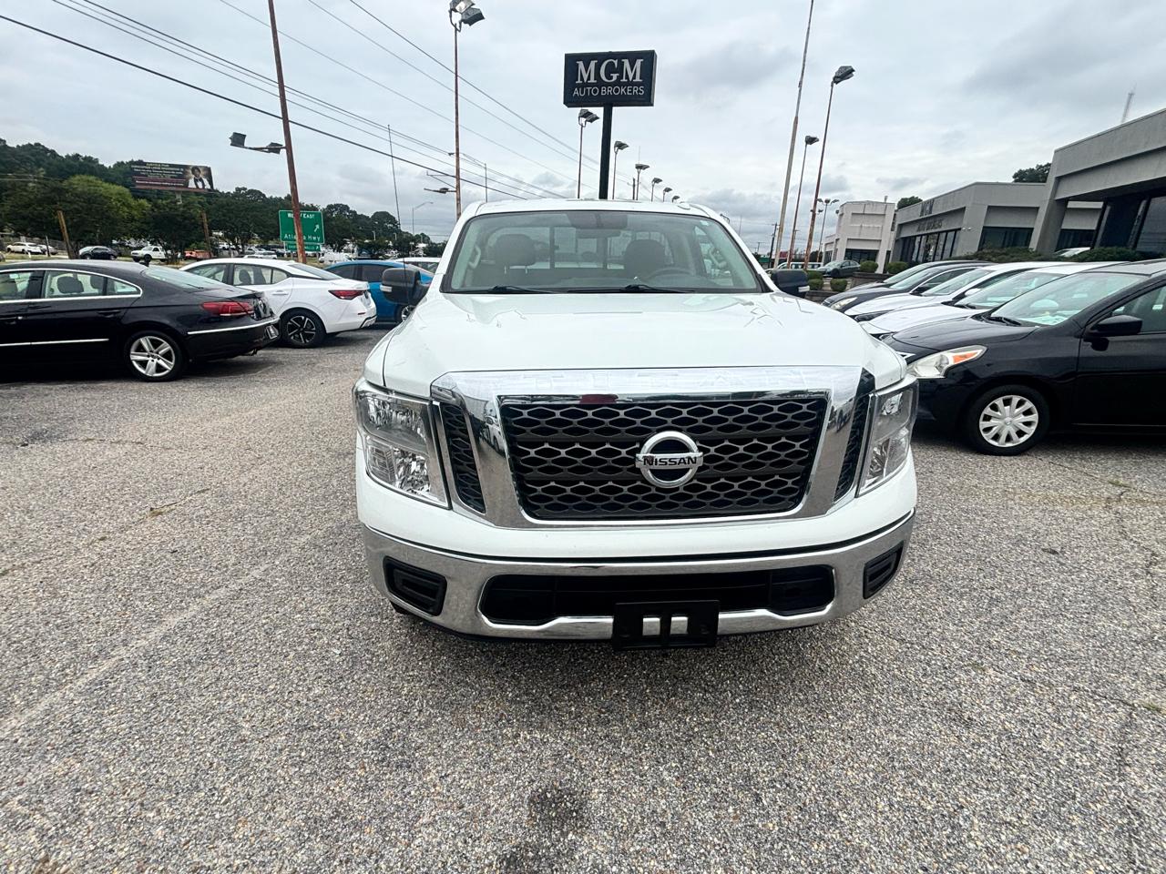 Nissan Titan  2017