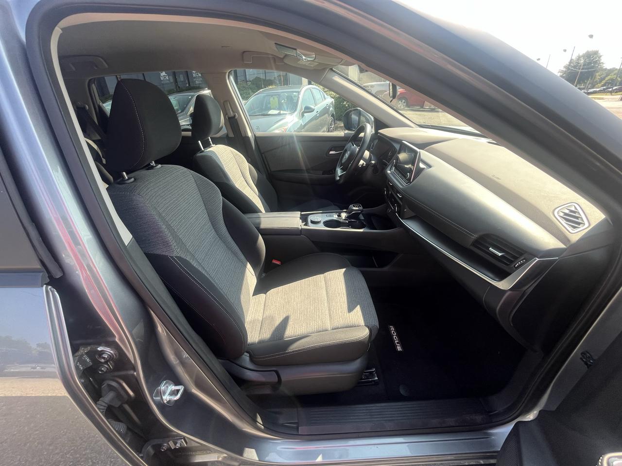 Nissan Rogue  2023