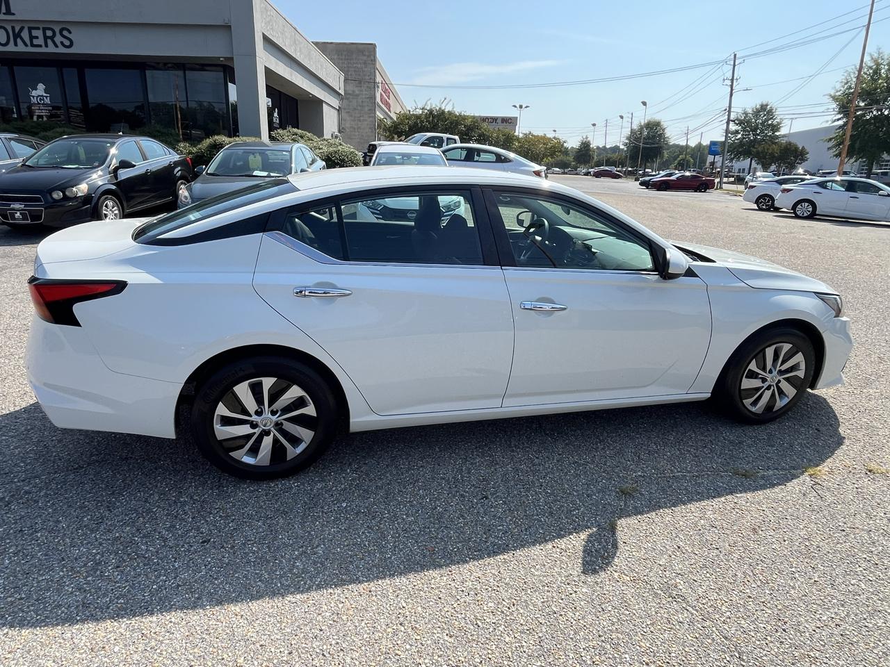 Nissan Altima photo 23