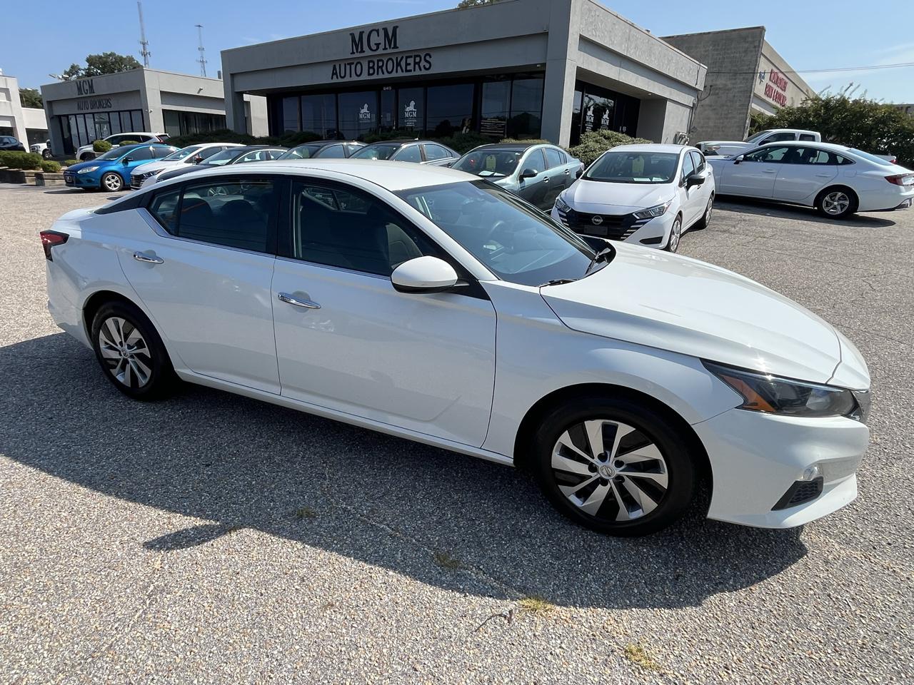 Nissan Altima photo 25
