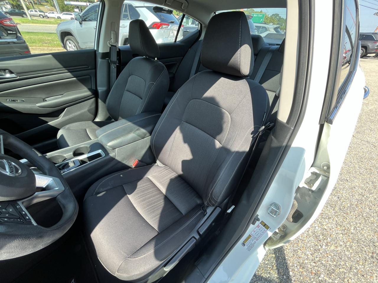Nissan Altima photo 30