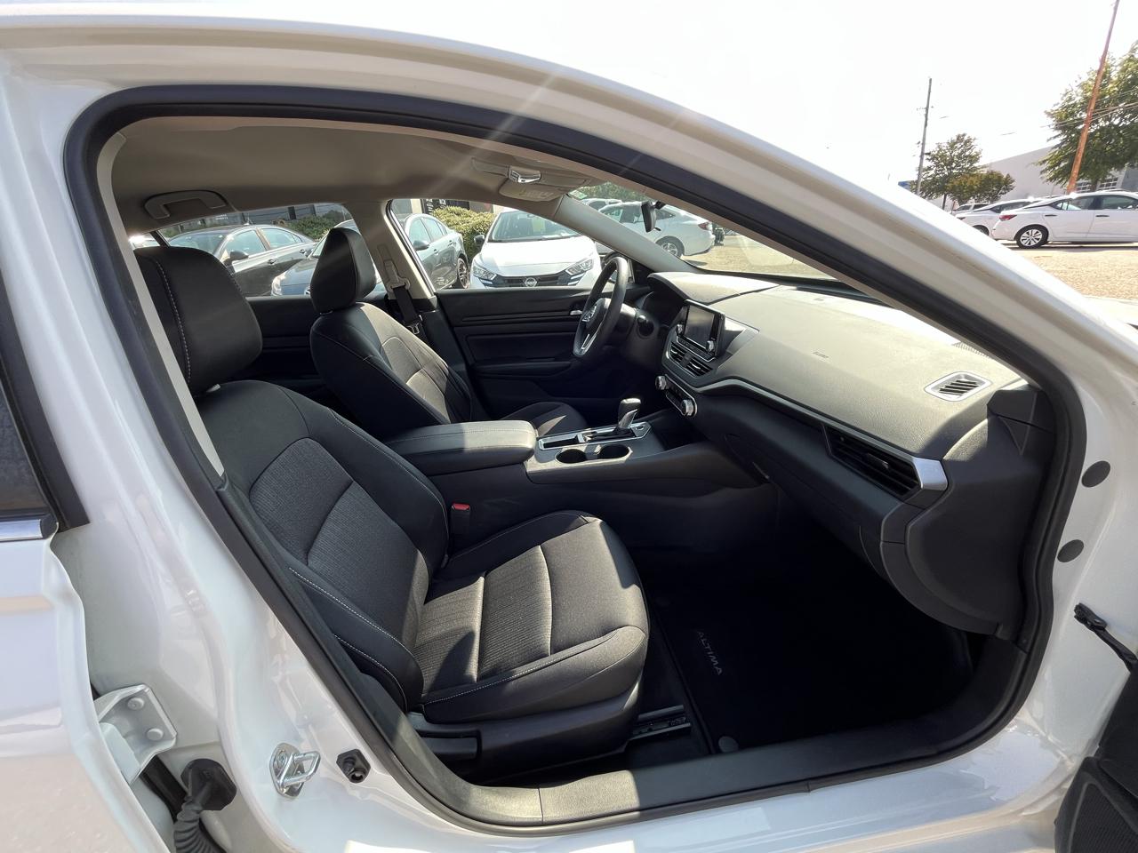 Nissan Altima photo 42