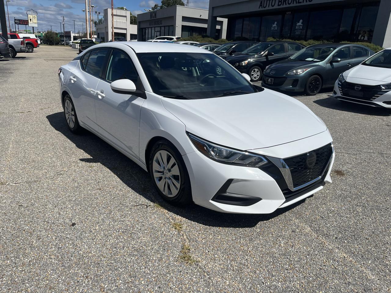Nissan Sentra photo 2