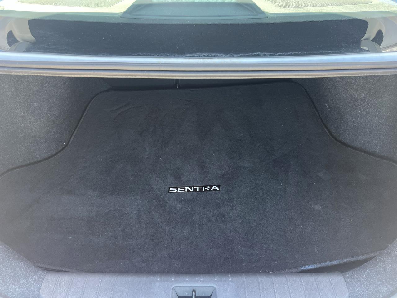 Nissan Sentra photo 13