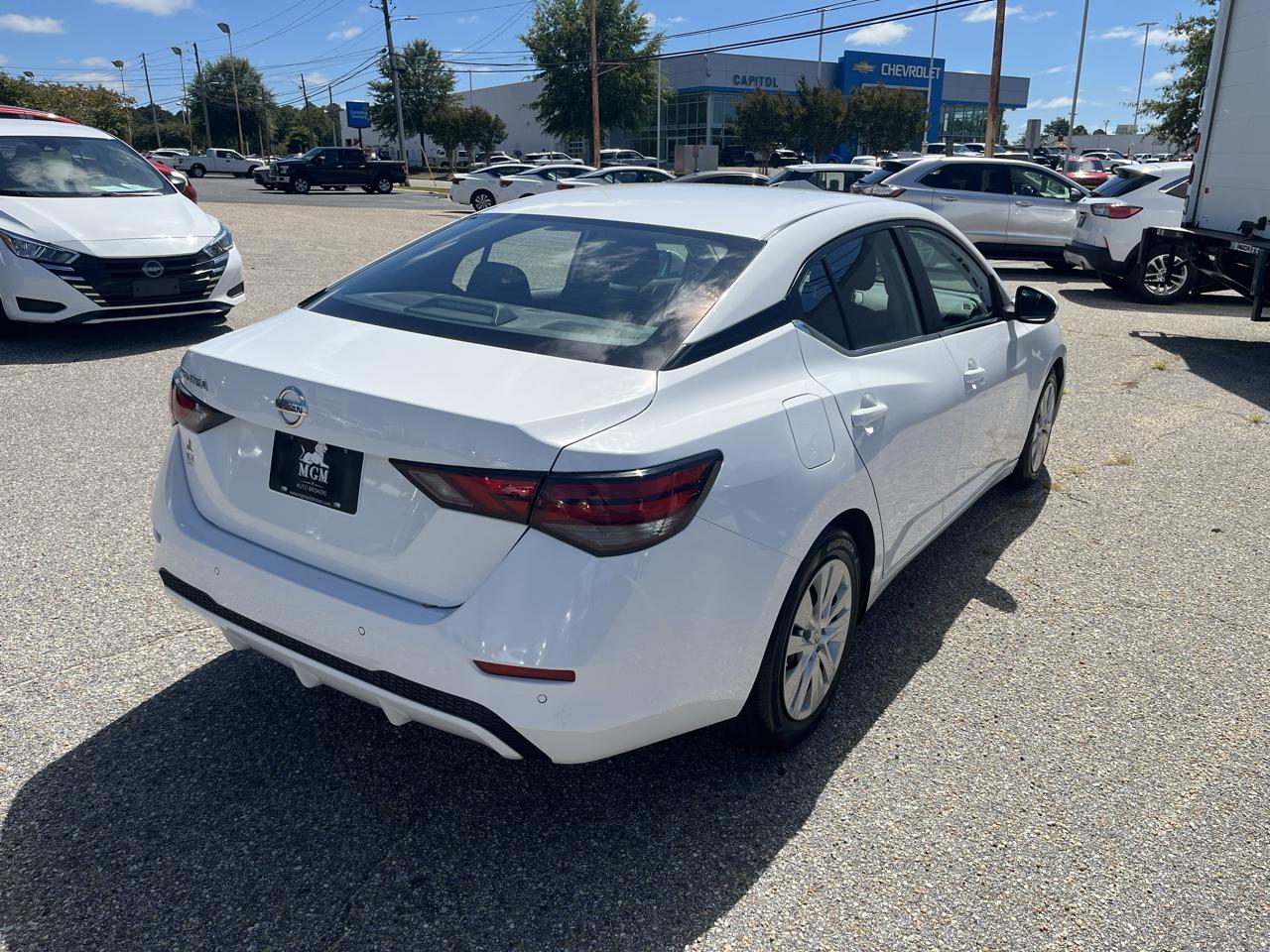 Nissan Sentra photo 14