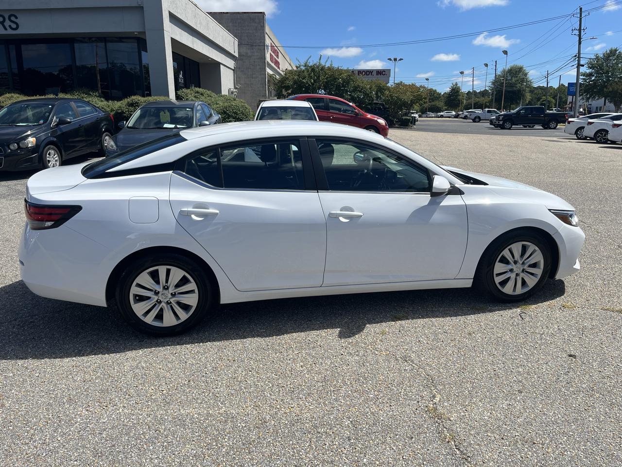 Nissan Sentra photo 15