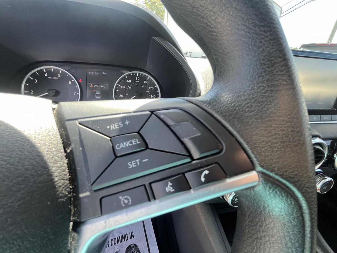 Nissan Sentra photo 23
