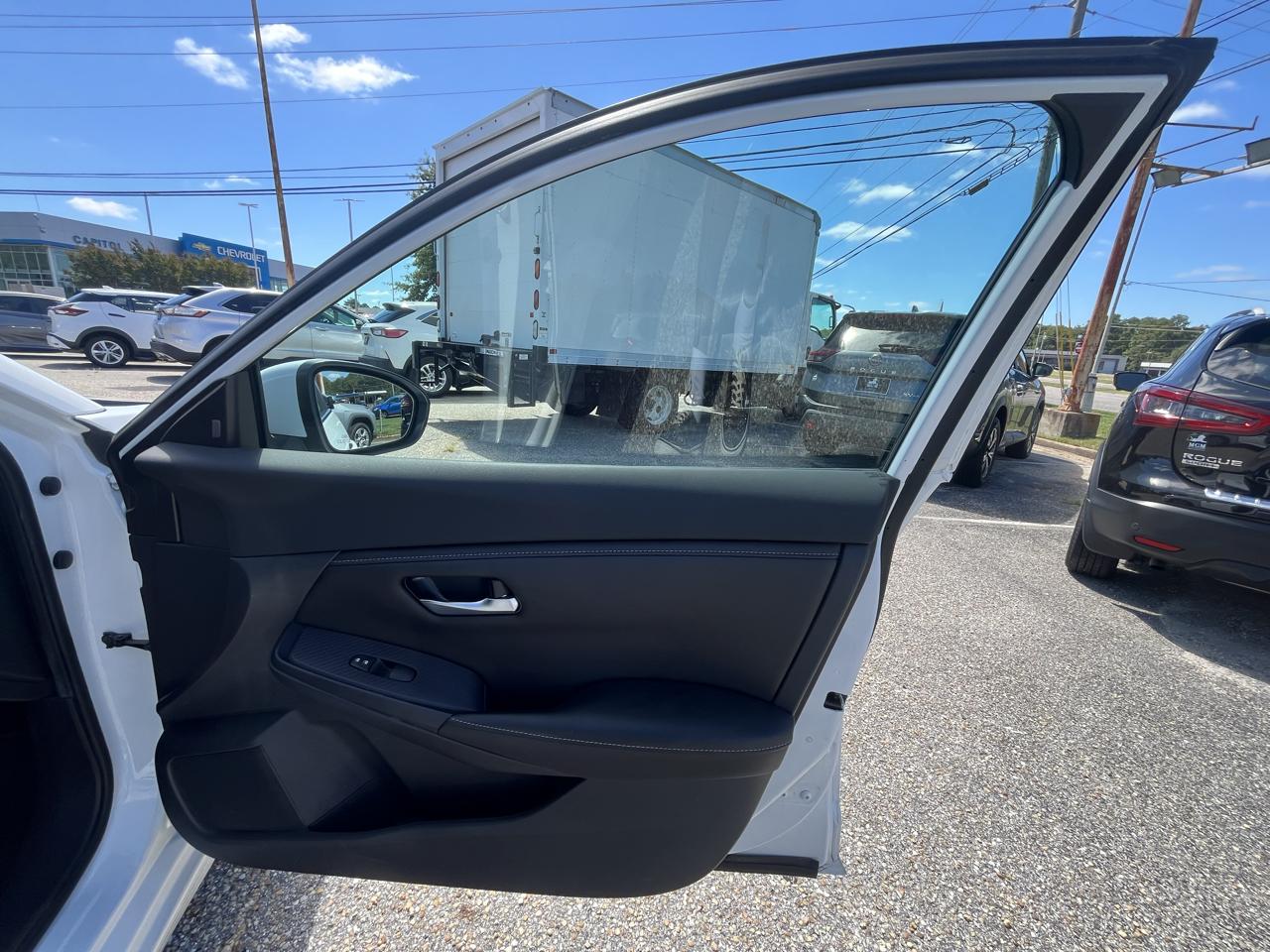 Nissan Sentra photo 32