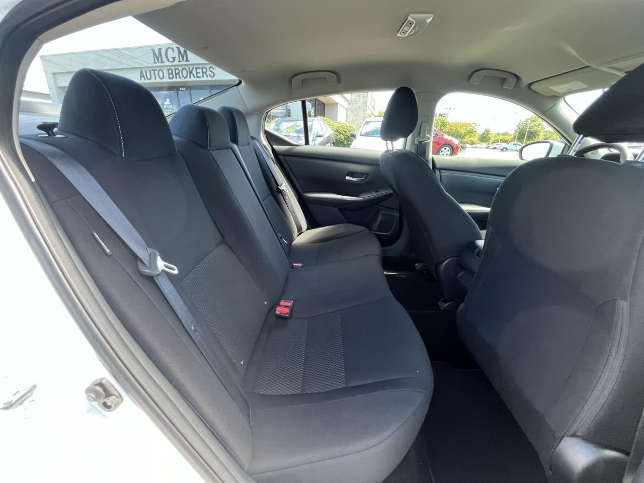 Nissan Sentra photo 36