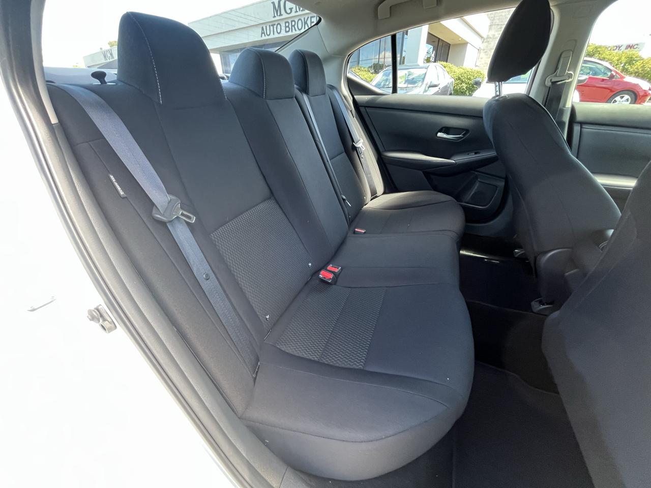 Nissan Sentra photo 37