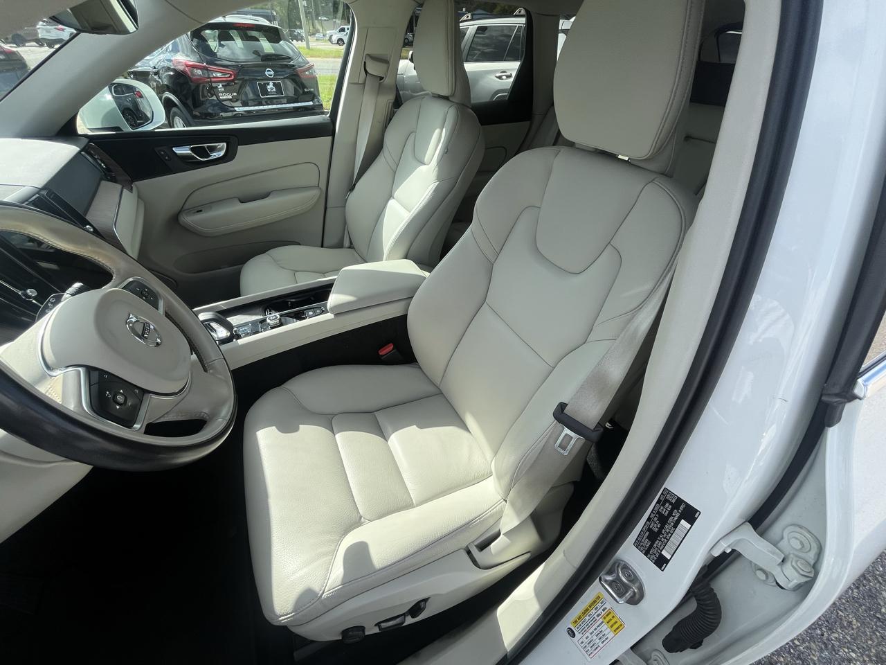 Volvo XC60  2022