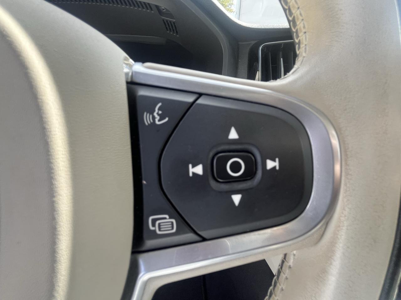 Volvo XC60  2022