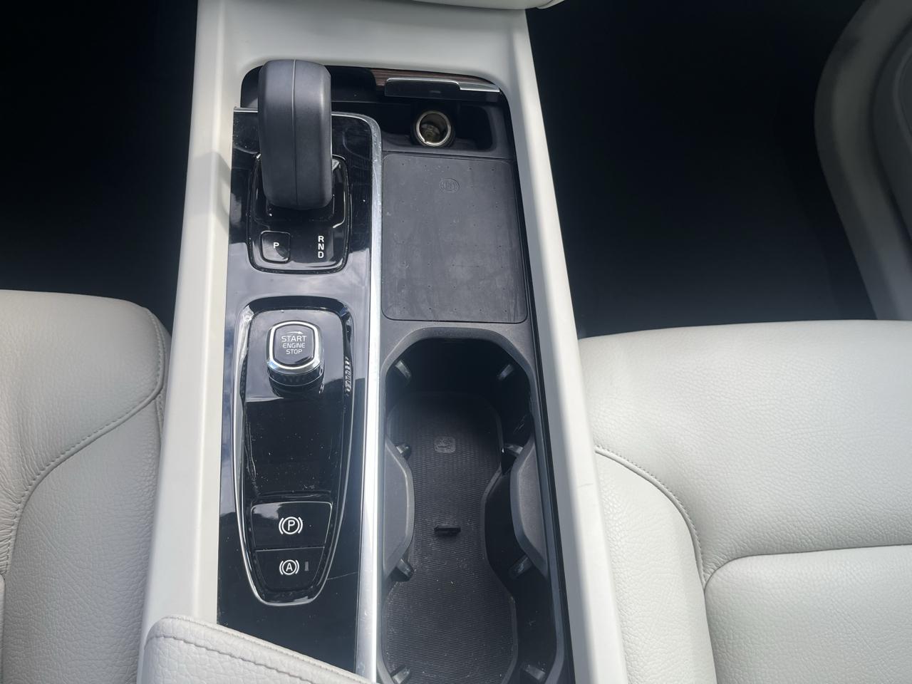 Volvo XC60  2022