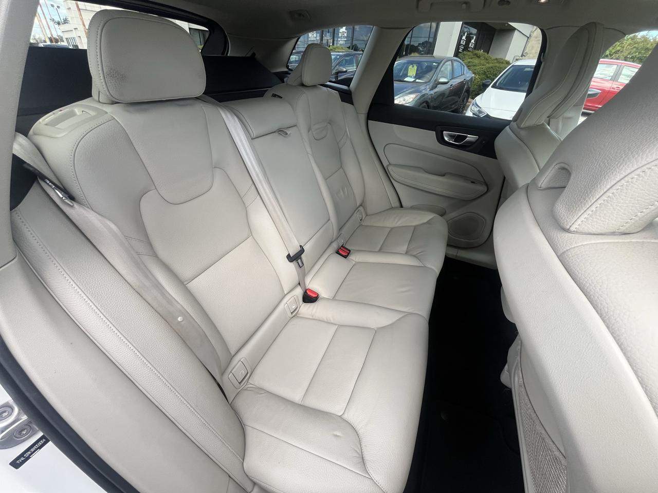 Volvo XC60  2022