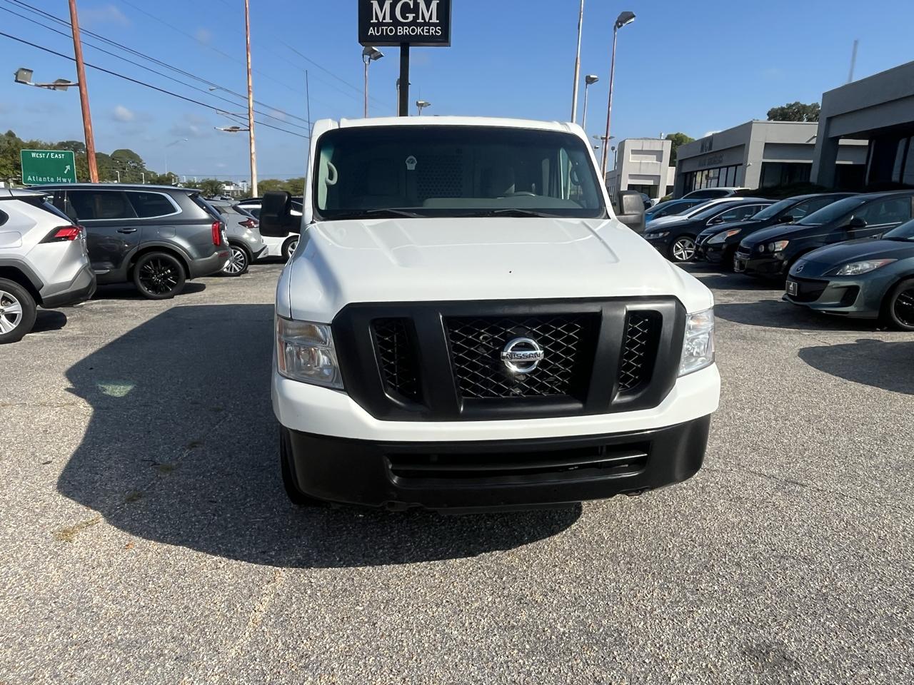 Nissan NV photo 6