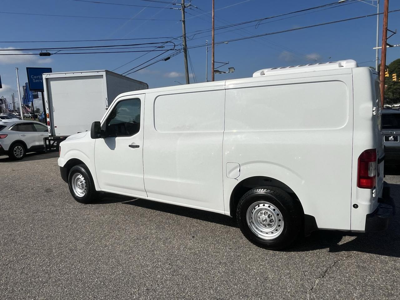 Nissan NV photo 13