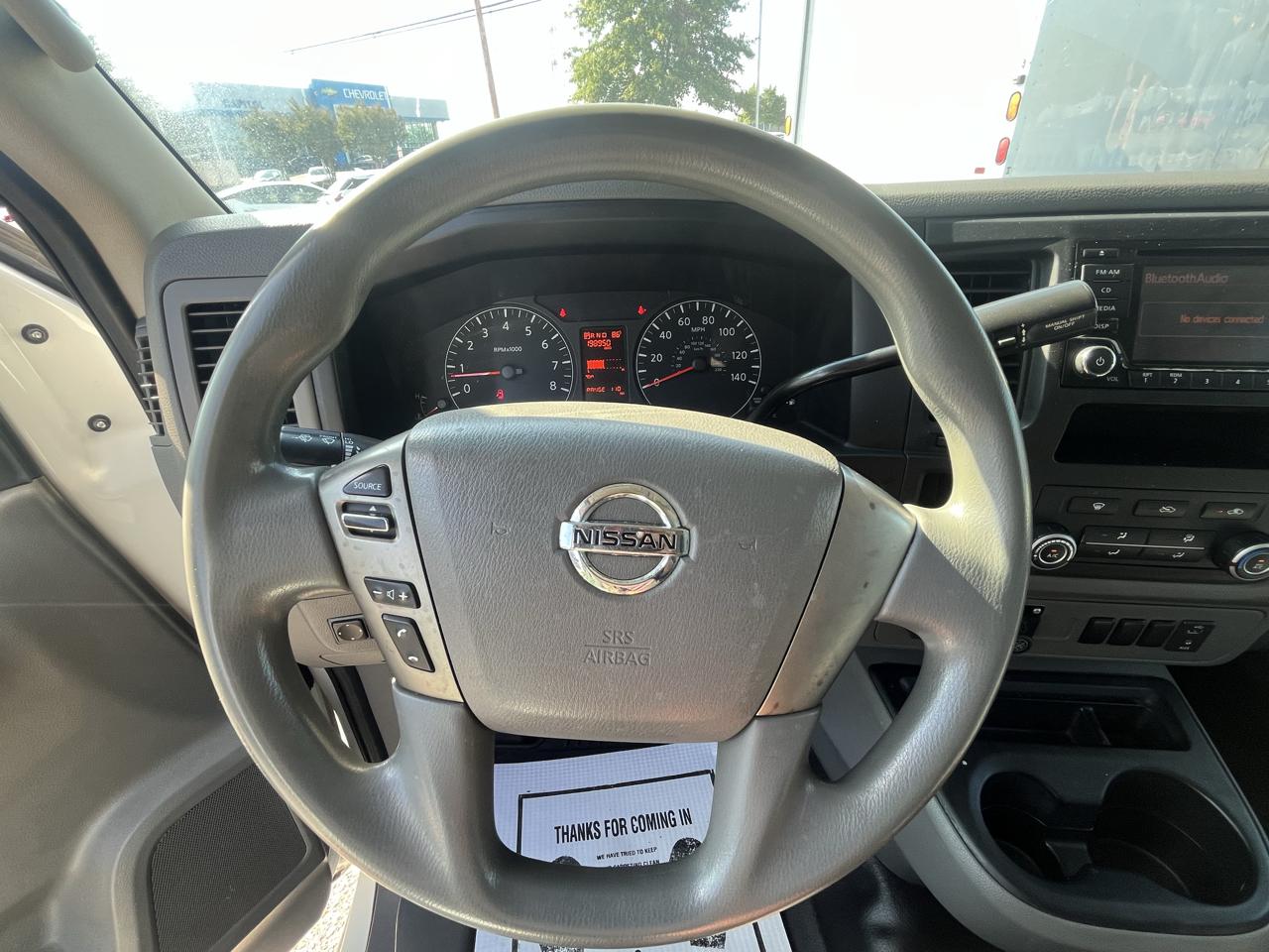 Nissan NV photo 26