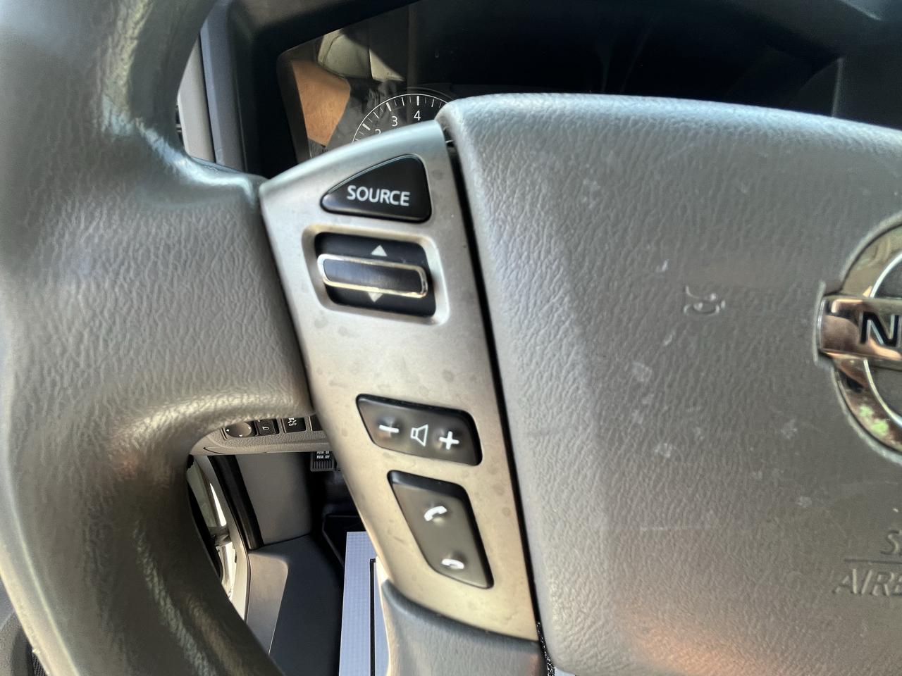 Nissan NV photo 27