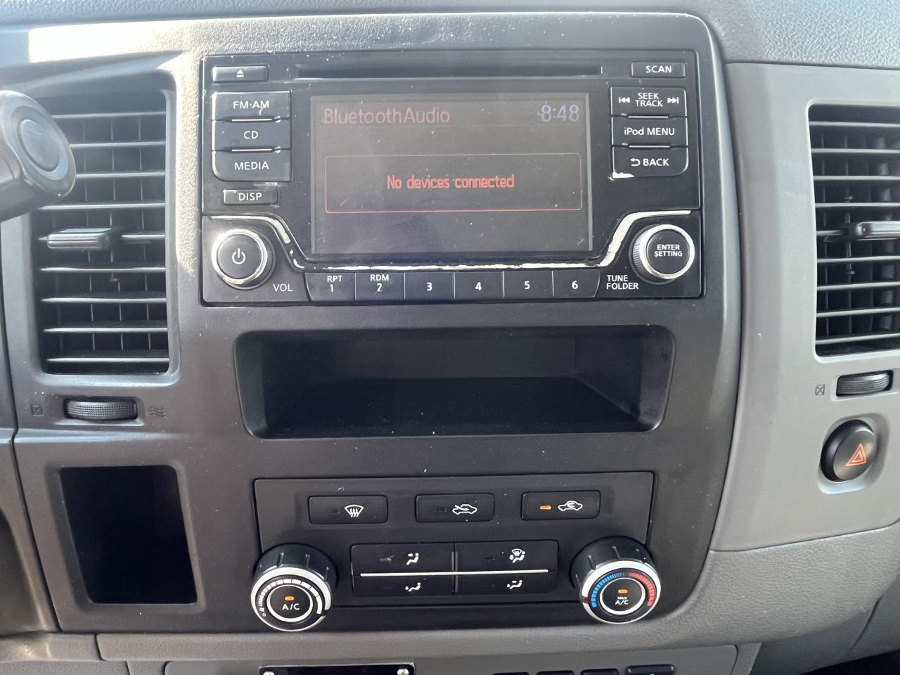 Nissan NV photo 29