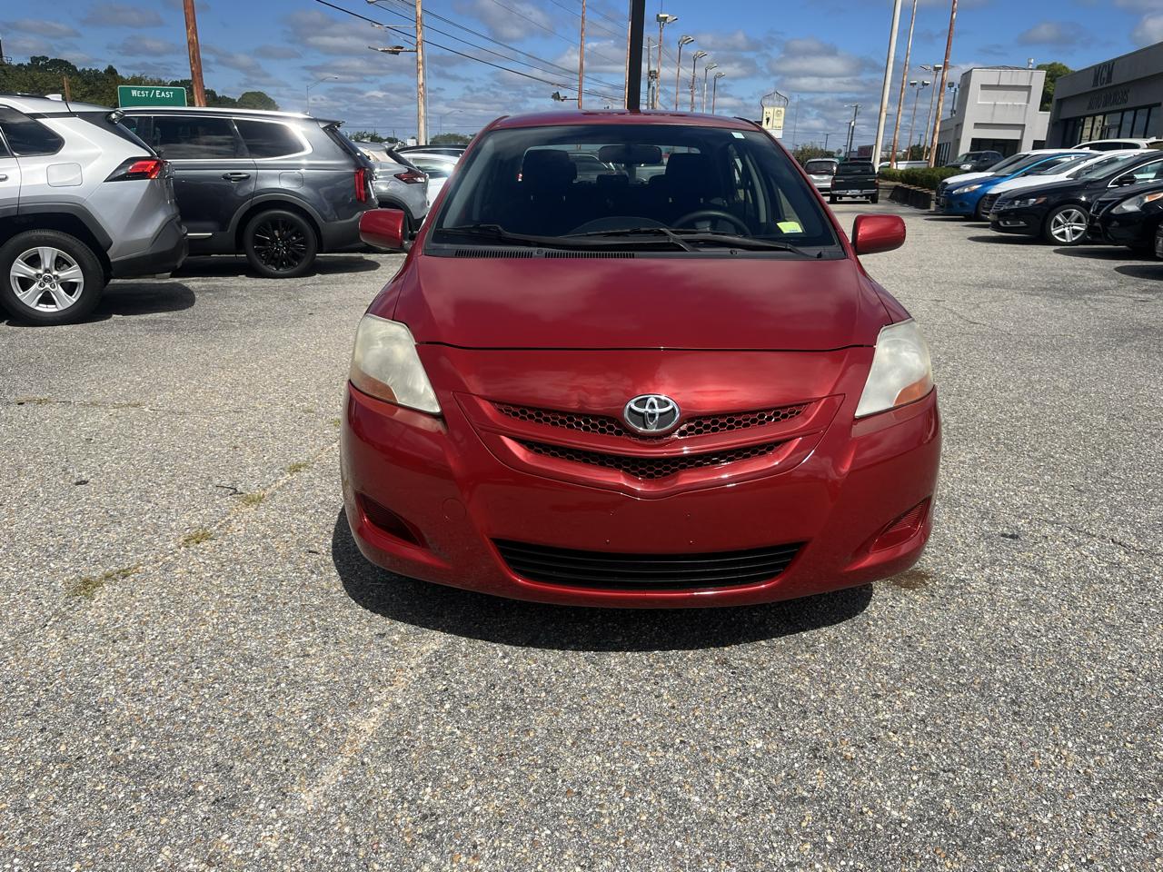 Toyota Yaris photo 5