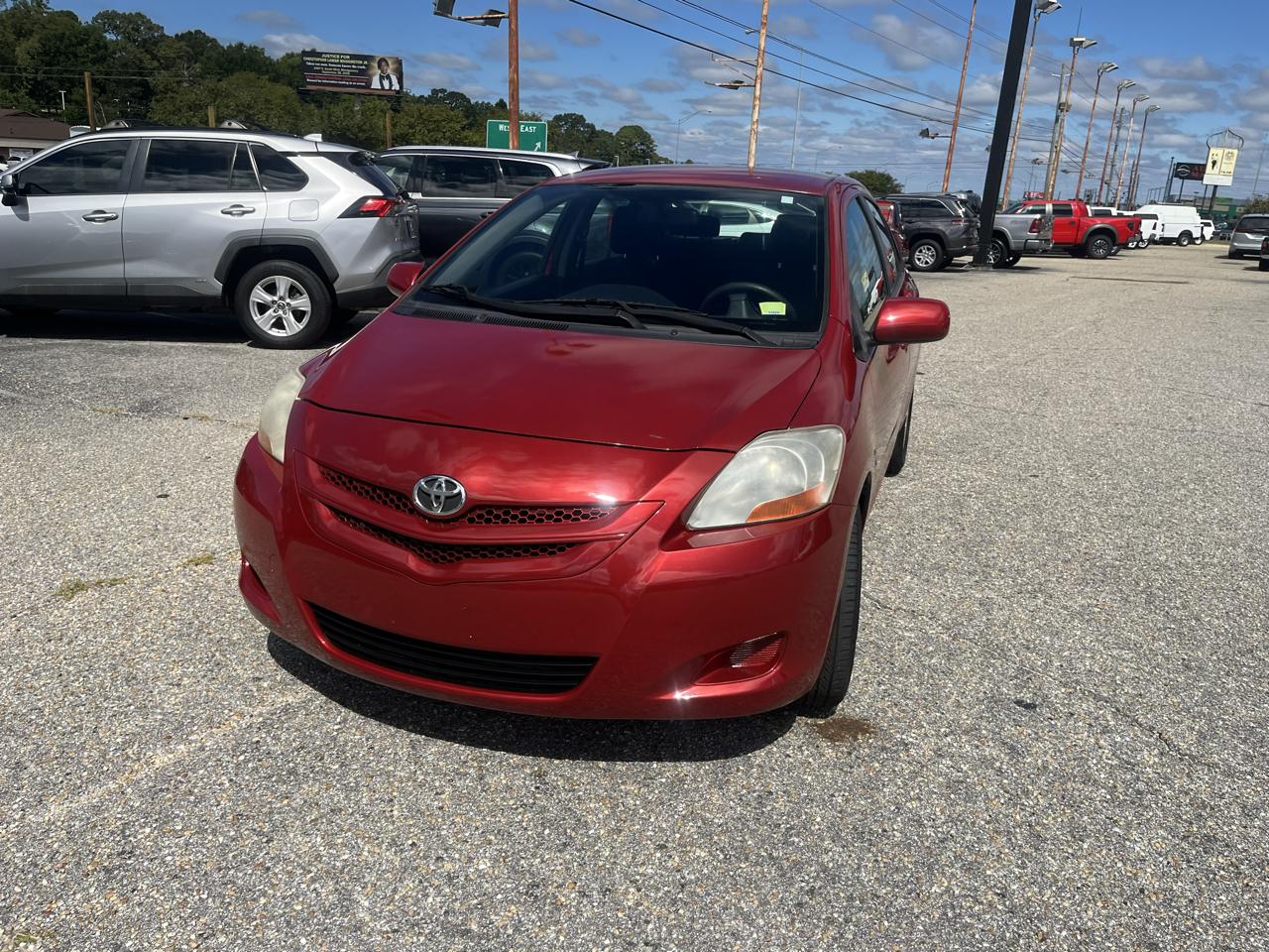 Toyota Yaris photo 6