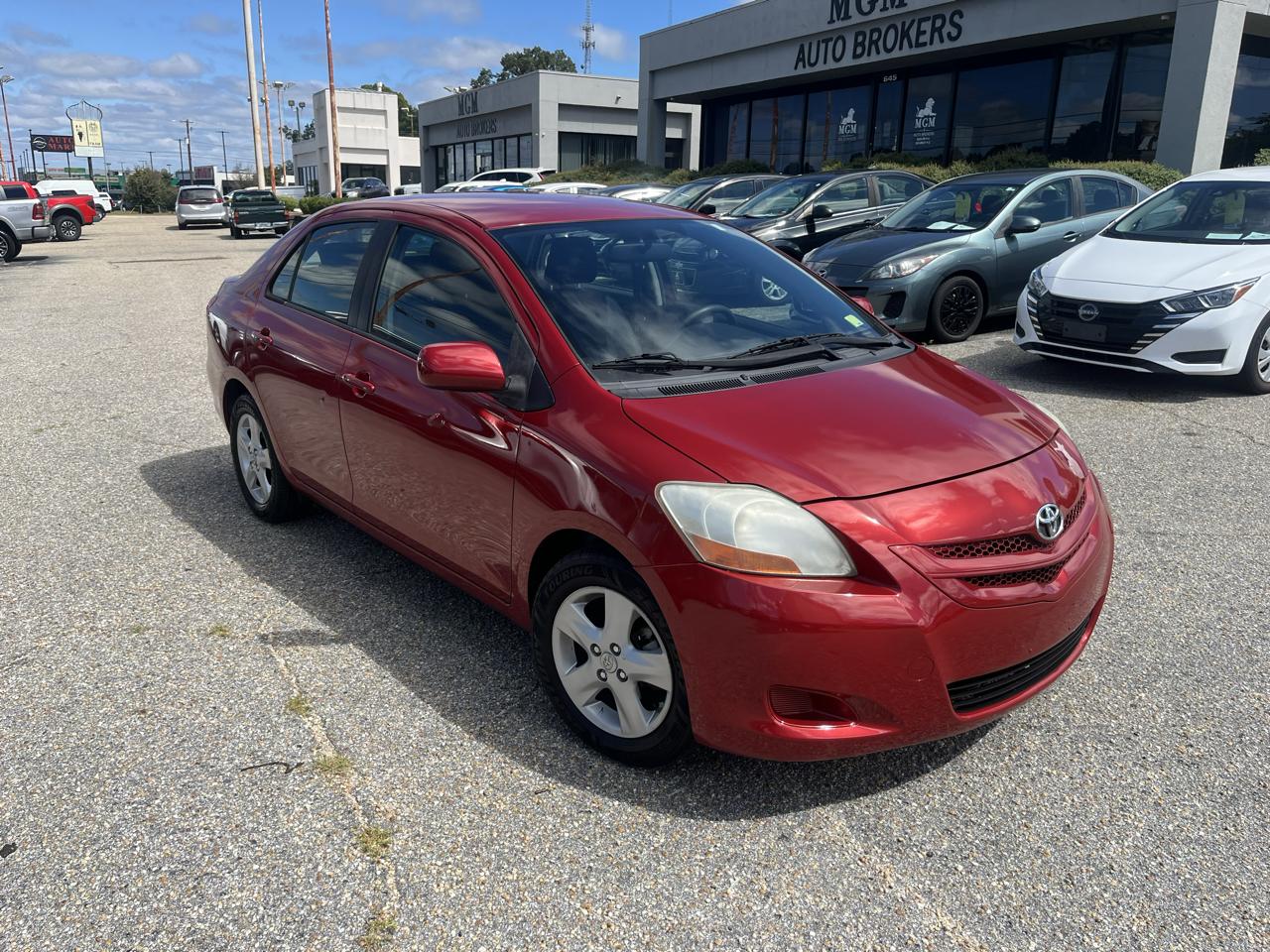 Toyota Yaris photo 21