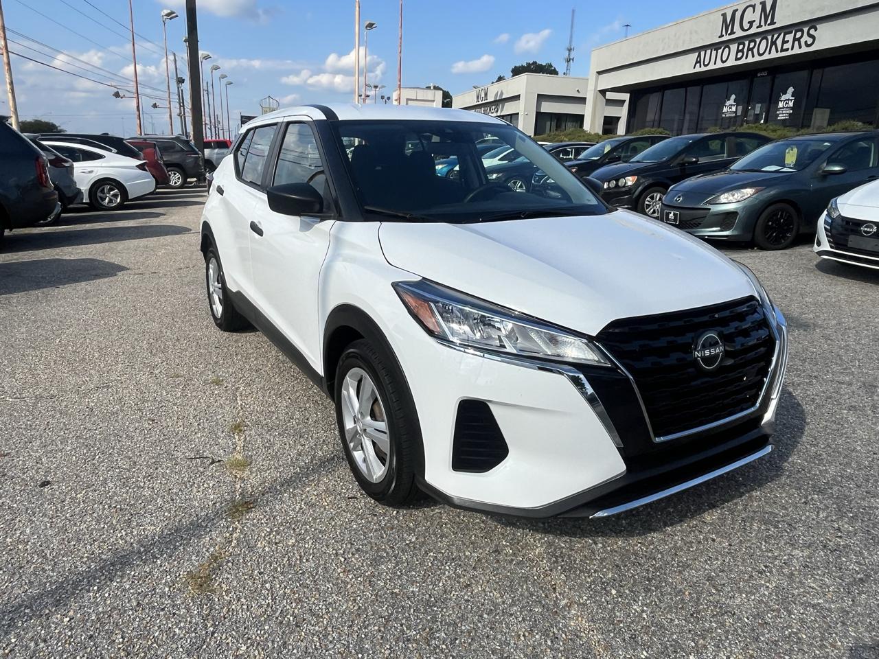 Nissan Kicks photo 3