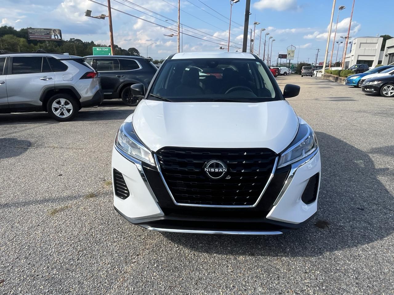 Nissan Kicks photo 5