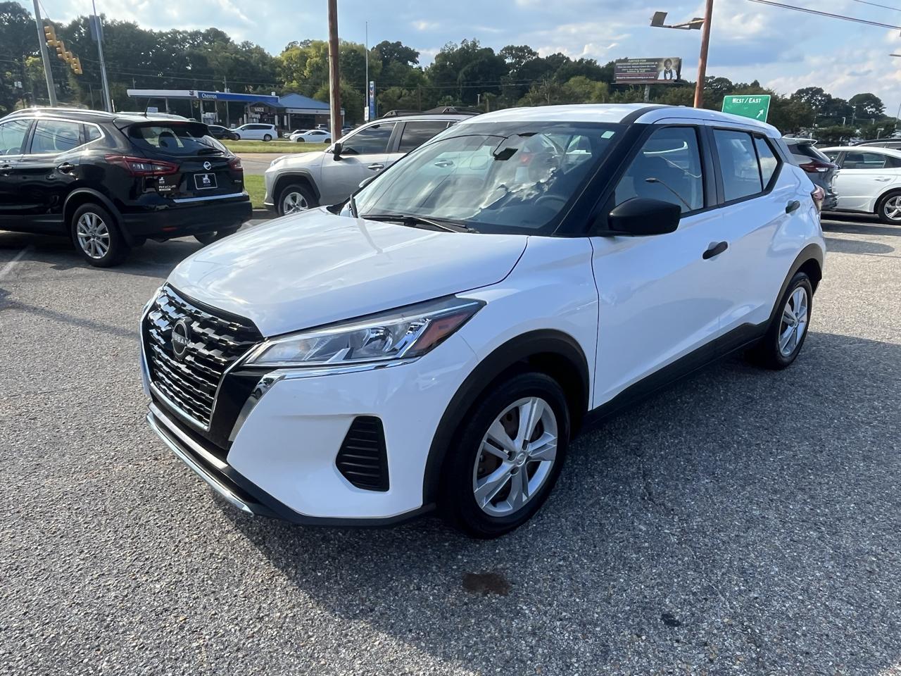 Nissan Kicks photo 8