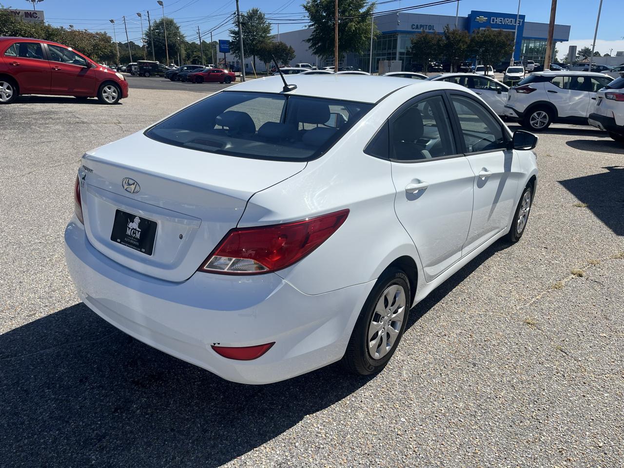Hyundai Accent  2015