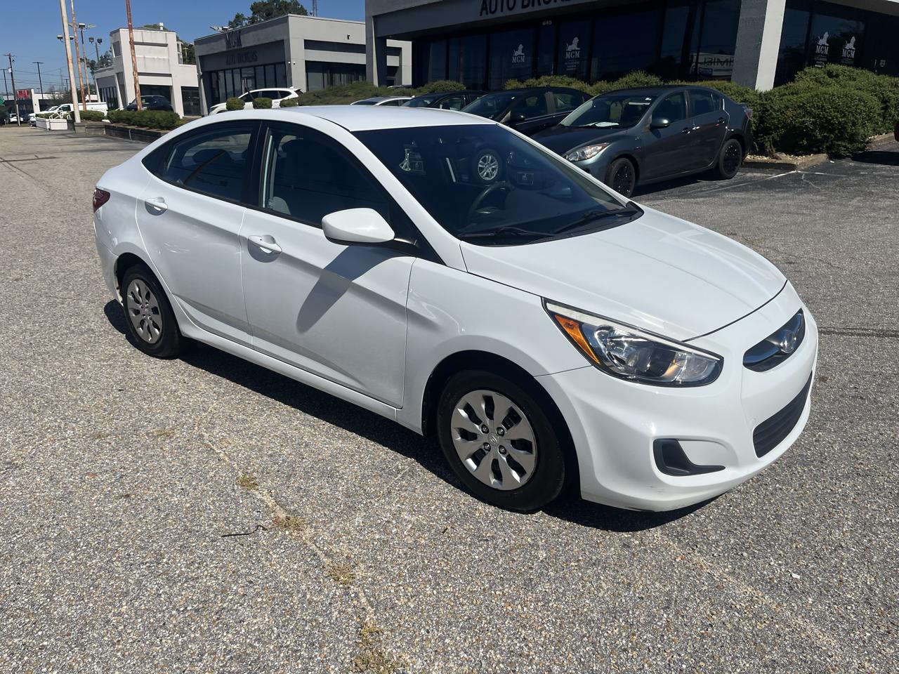 Hyundai Accent  2015