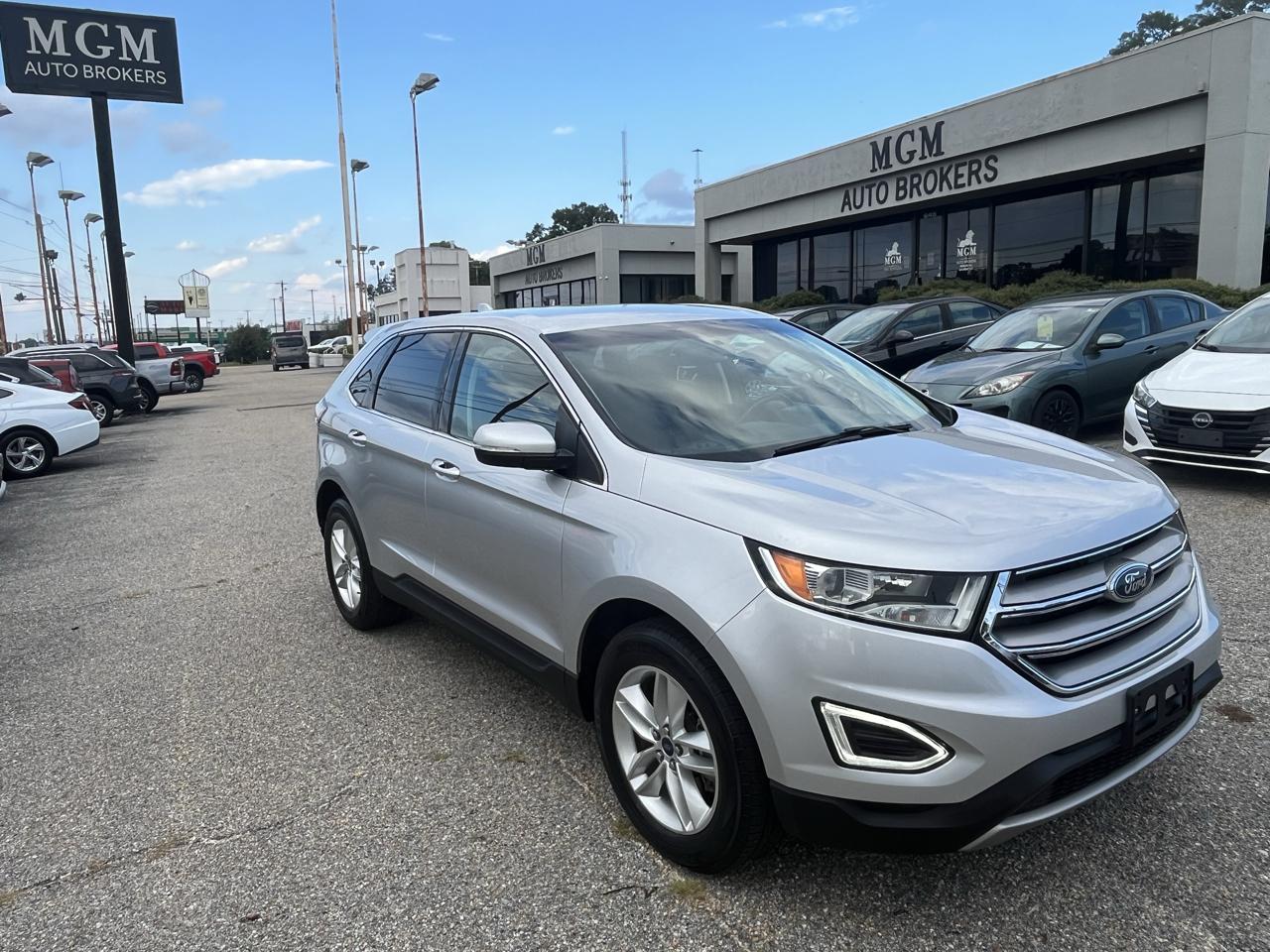 Ford Edge photo 2