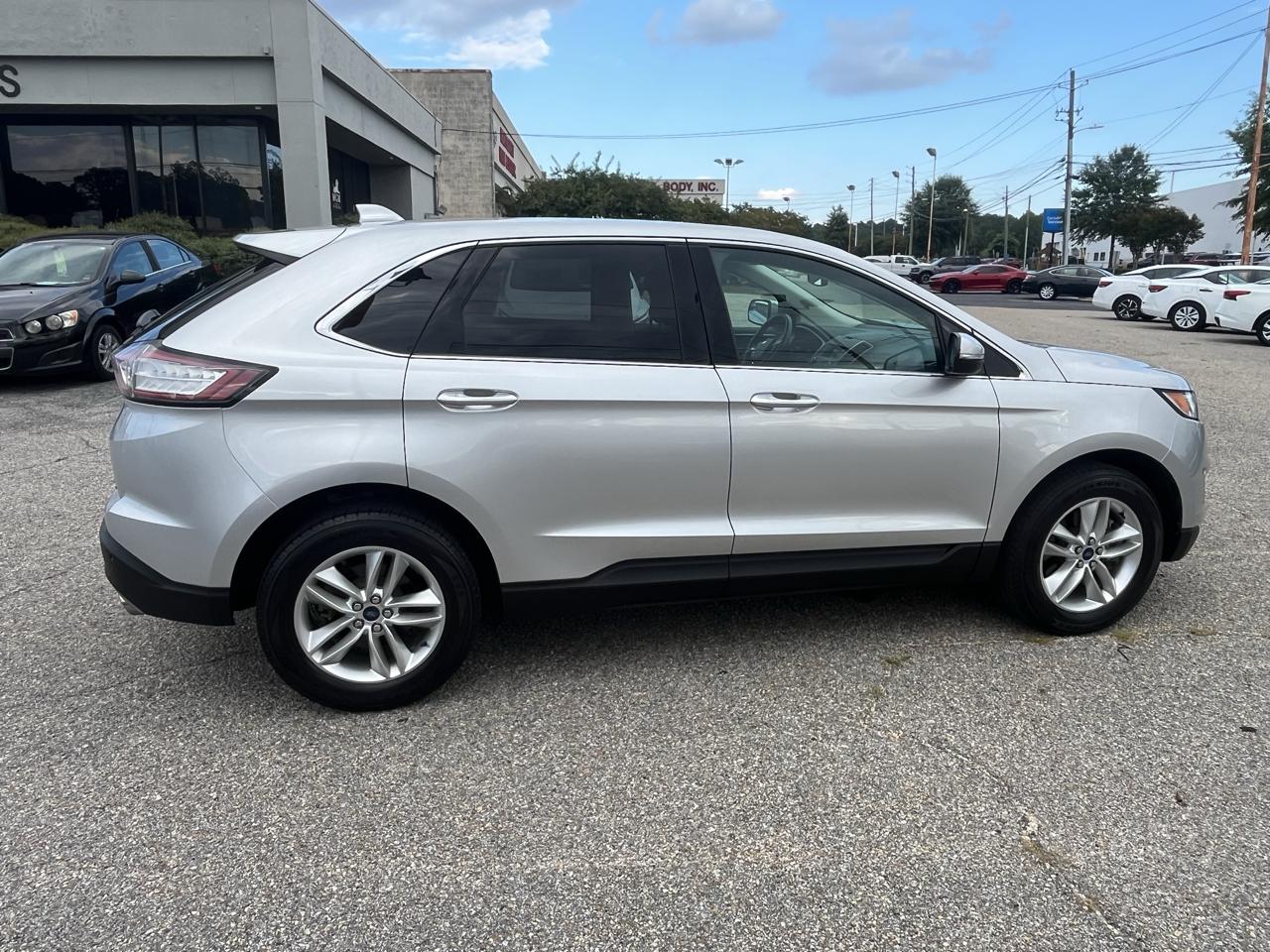 Ford Edge photo 17