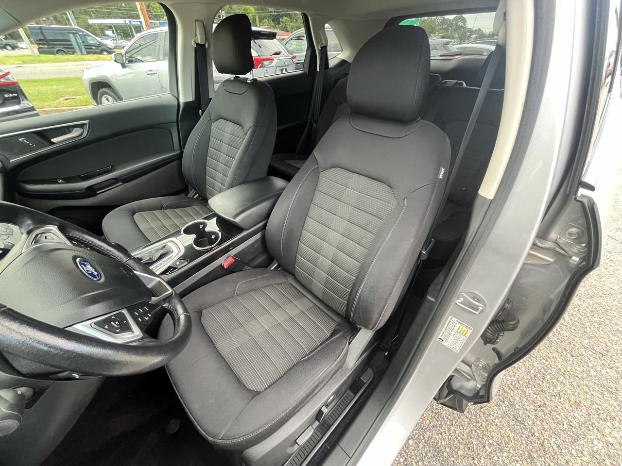 Ford Edge photo 23