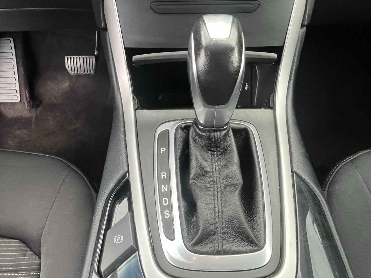 Ford Edge photo 30