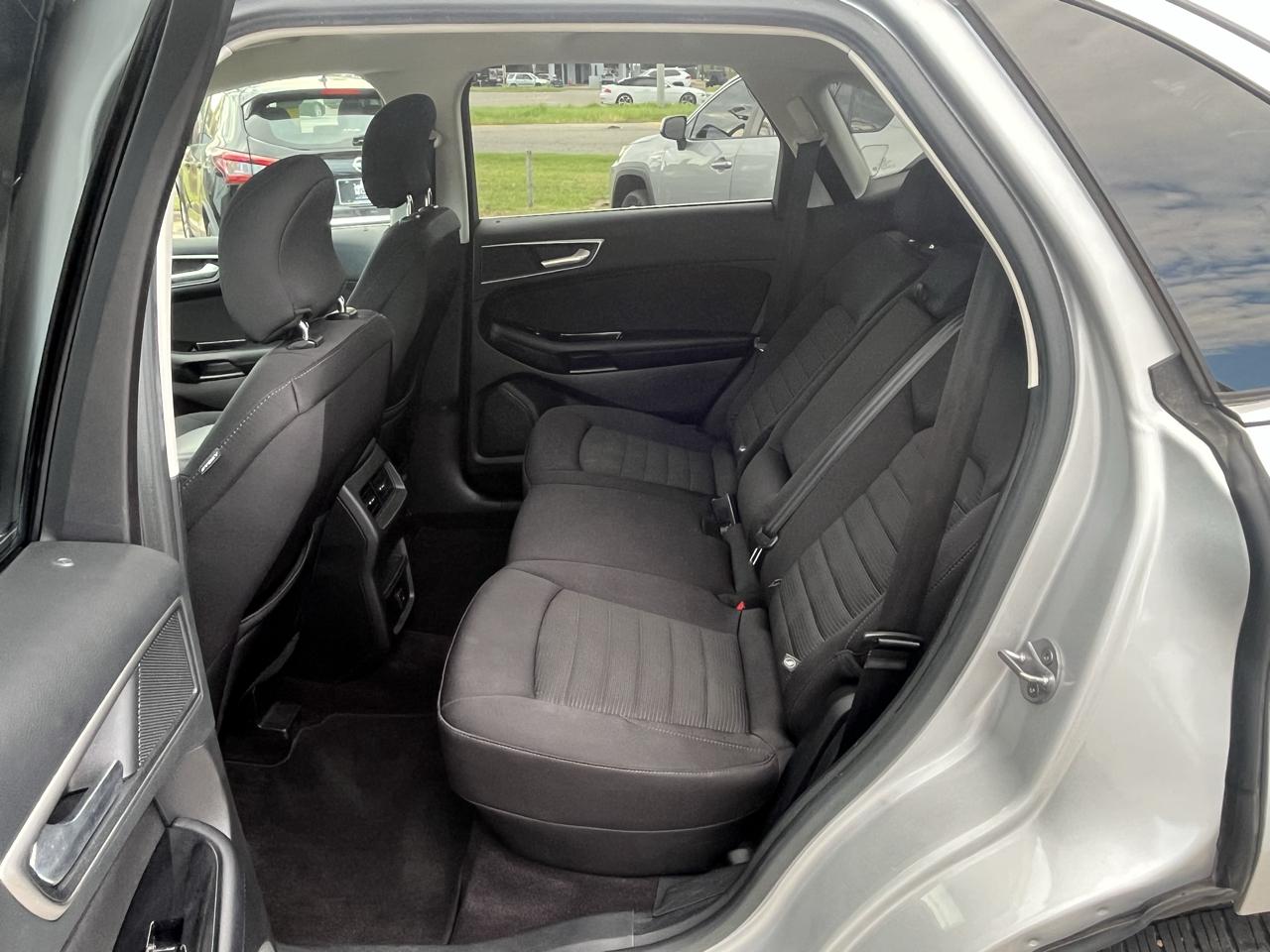Ford Edge photo 33