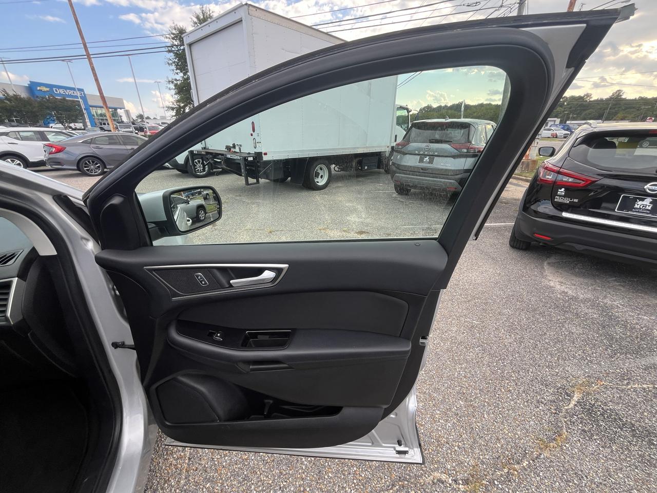 Ford Edge photo 35