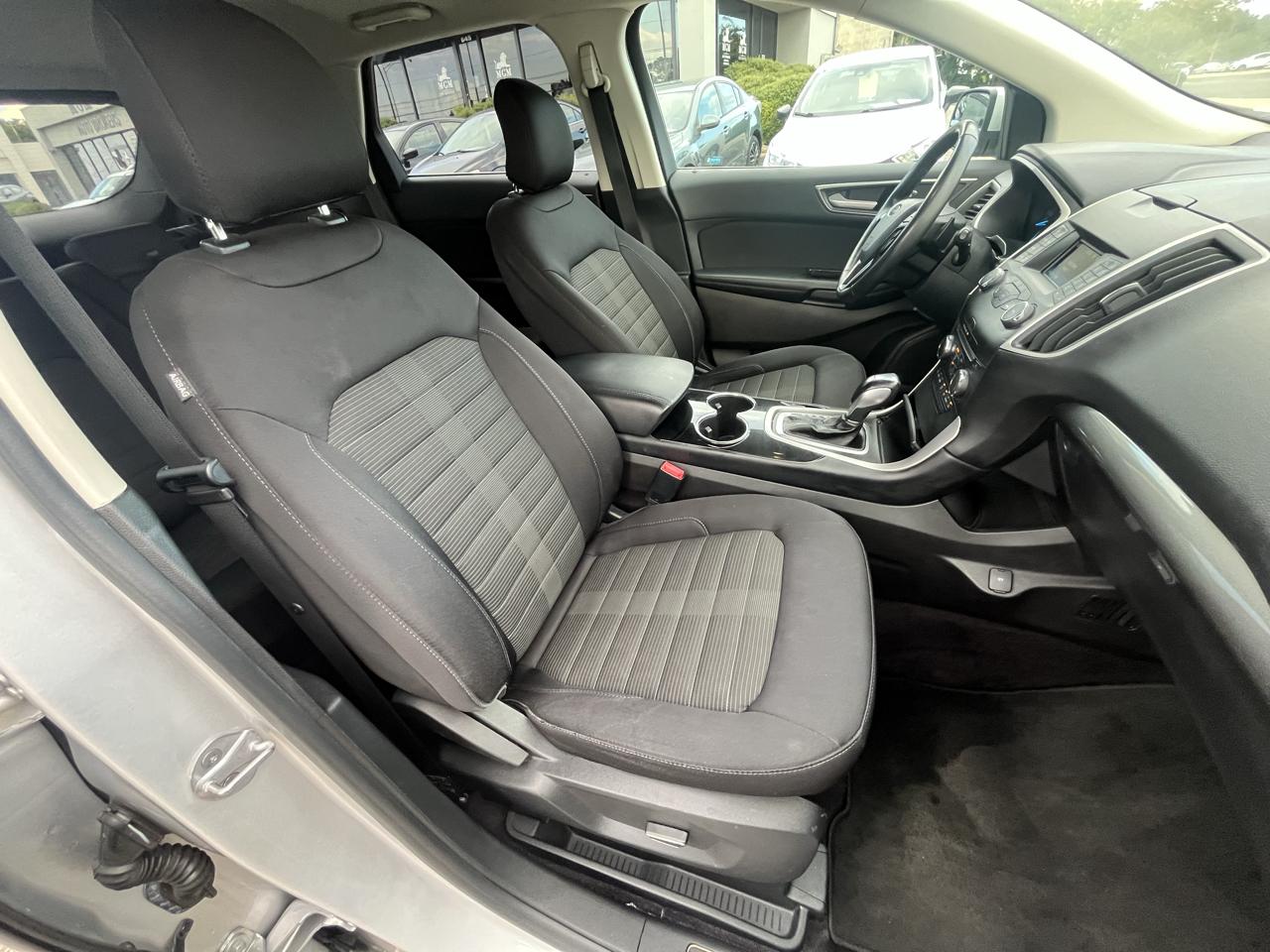 Ford Edge photo 36