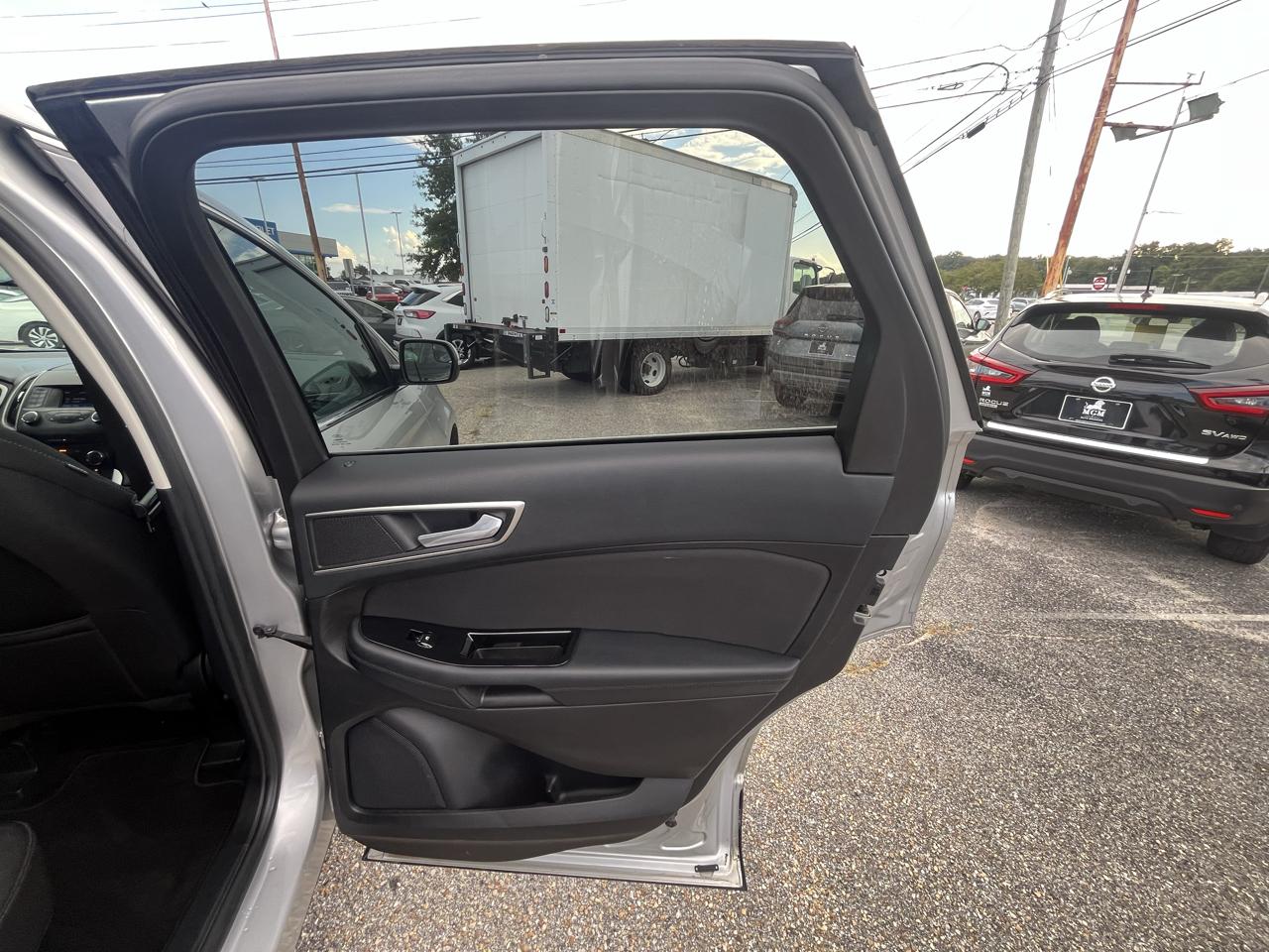 Ford Edge photo 38