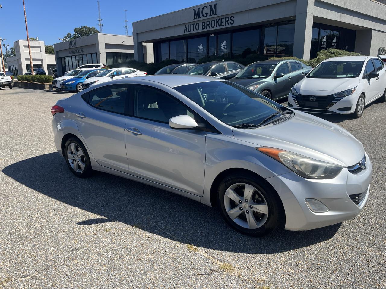 Hyundai Elantra photo 21