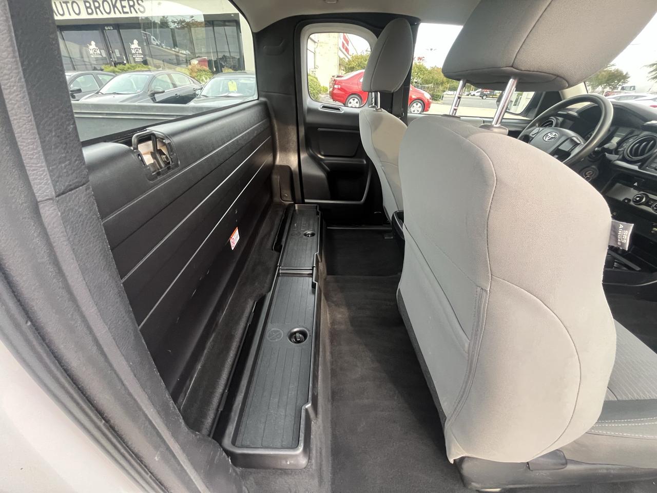 Toyota Tacoma  2016